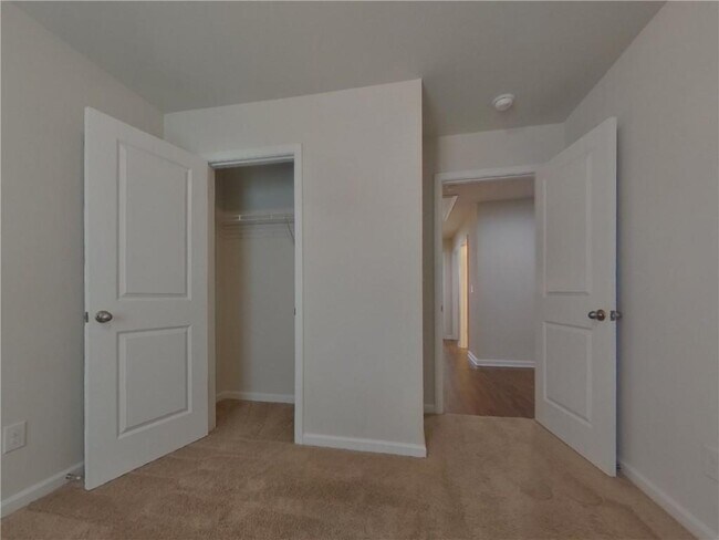 Building Photo - 4015 Evelyn View Ct