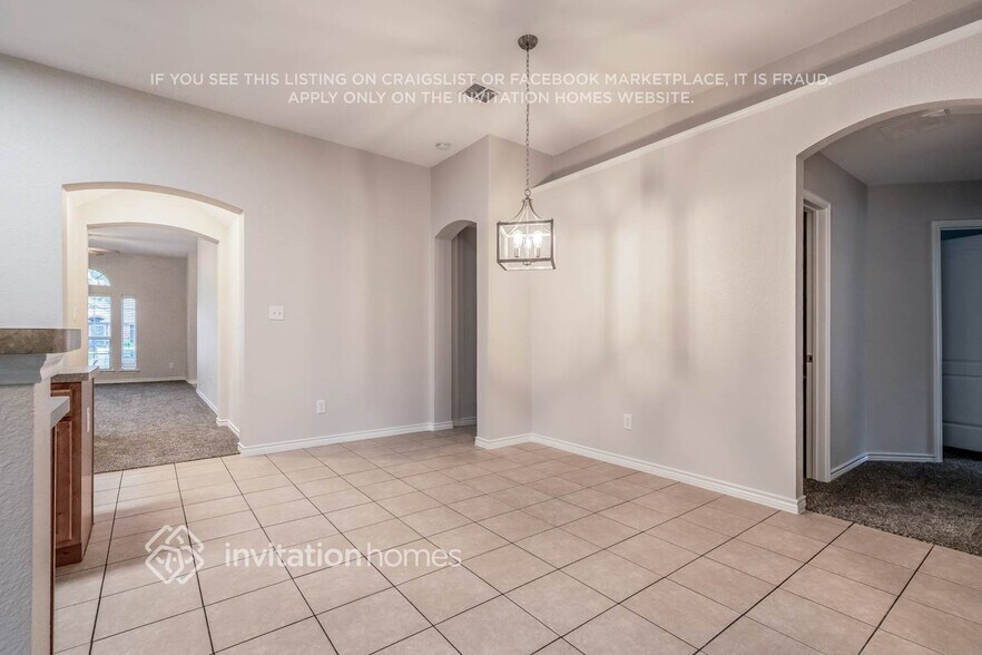 Building Photo - 3849 Cedar Falls Dr