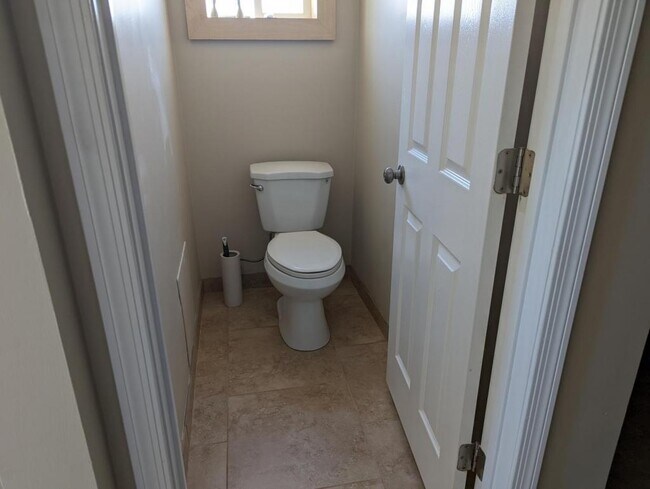 Building Photo - 1343 E Osborn Rd