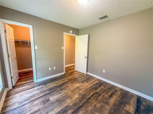 Building Photo - 8530 Williams Dr