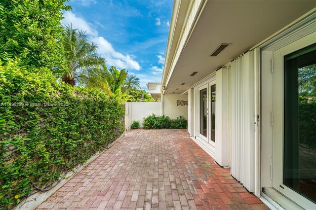 Building Photo - 8228 SW 81st Pl