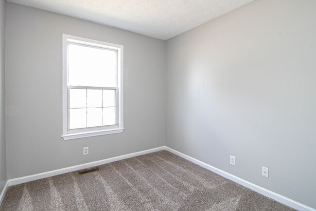 Building Photo - 107 Sidney Ct