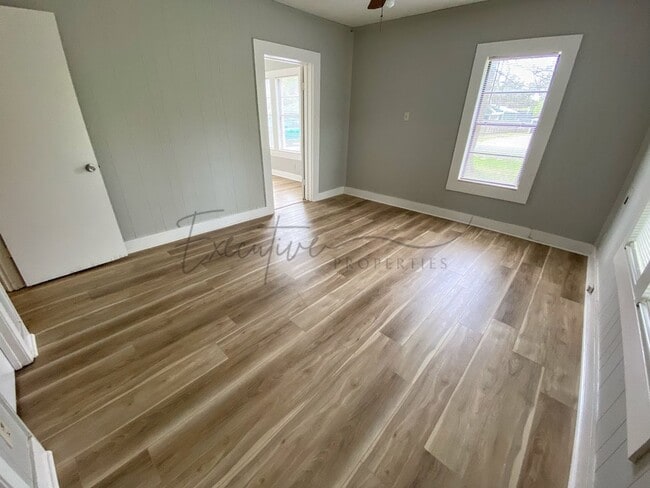 Building Photo - Newly renovated 3-Bedroom Home for Rent in...