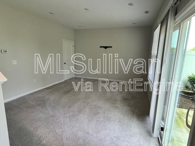 Building Photo - 1105 Commack Dr
