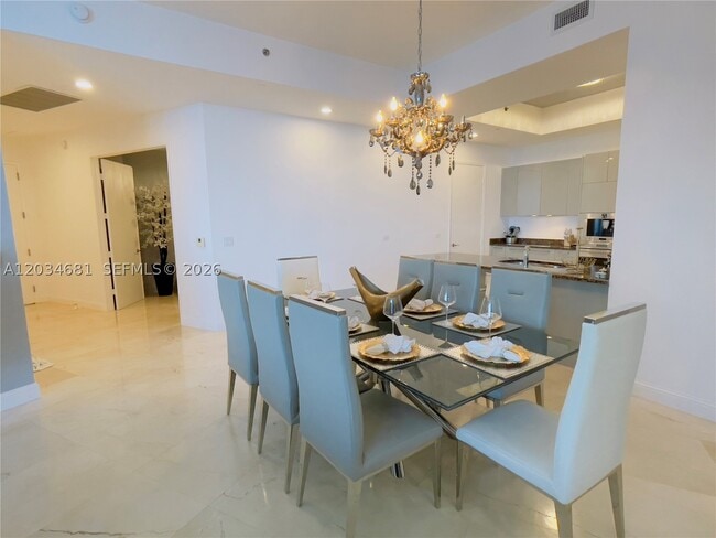 Building Photo - 16001 Collins Ave