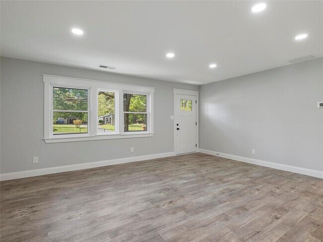 Building Photo - 4533 Frank Aiken Rd