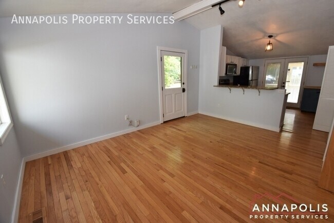 Building Photo - 1210 Louis Ave