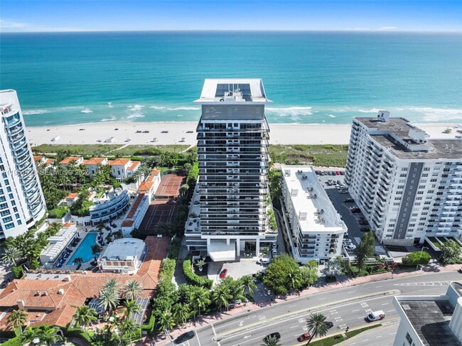Building Photo - 5875 Collins Ave