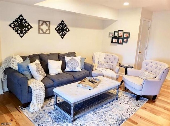 Primary Photo - 3005 Revere Ct