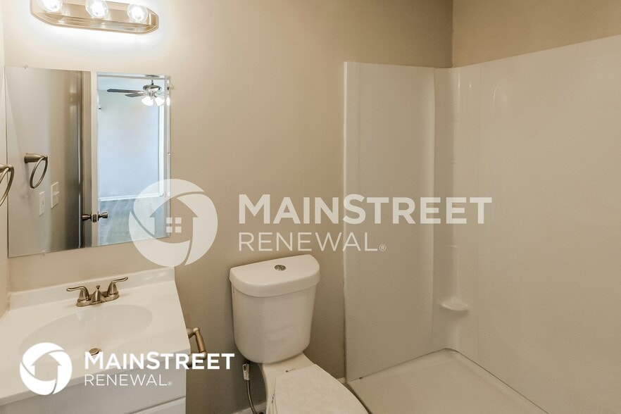 Building Photo - 11409 N Wyandotte St