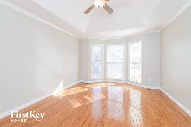 Building Photo - 6391 Flat Rock Dr