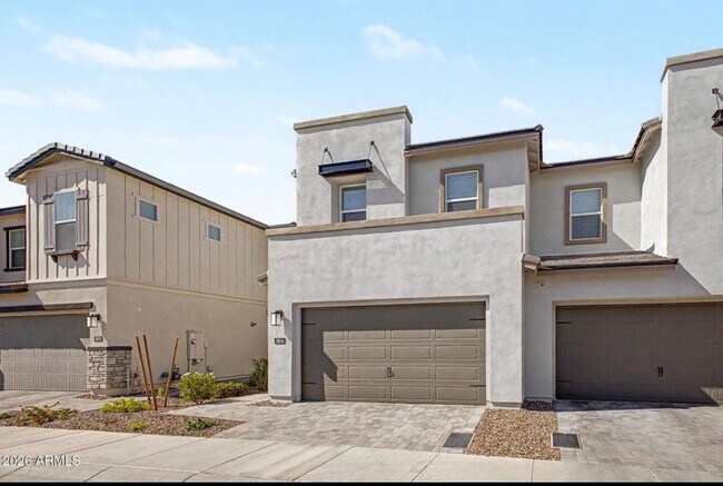 Building Photo - 5016 E Gallop Wy