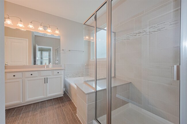 Building Photo - 5327 Silver Ledge Dr
