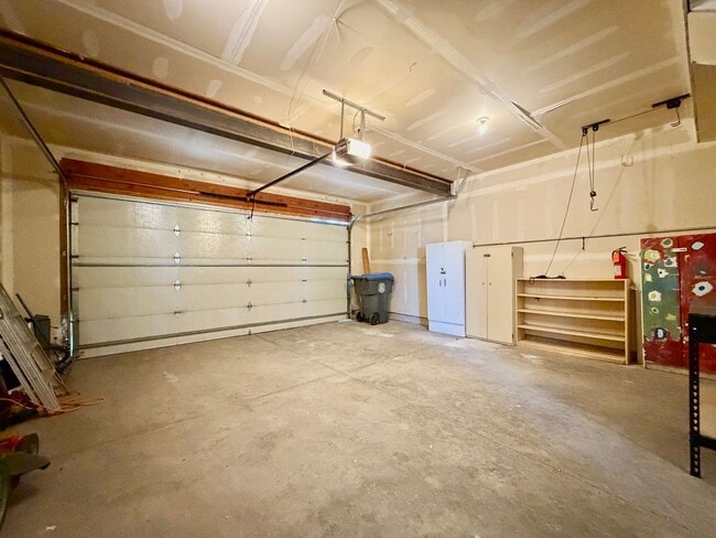 Building Photo - 4608 Garnet Way