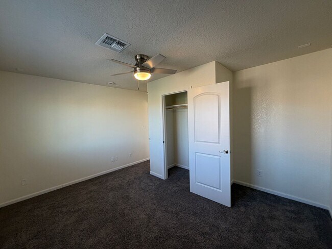 Building Photo - 4 Bedroom + Office Home Available Near Loma Colorado Blvd NE & Broadmoor Blvd NE in Rio Rancho!
