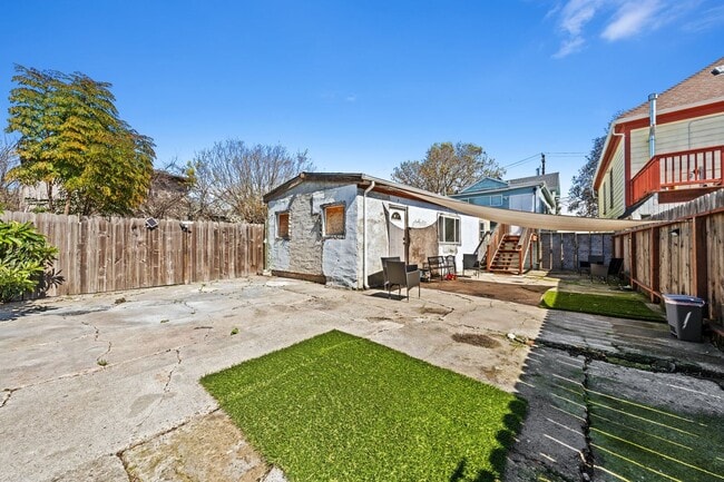 Building Photo - Welcome to your beautifully updated home!
