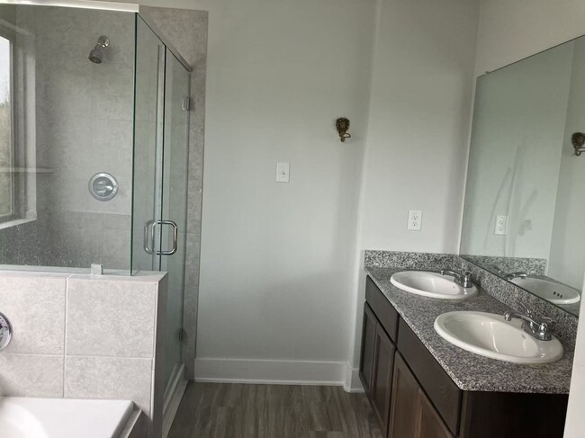 Building Photo - 4001 Cusco Ln