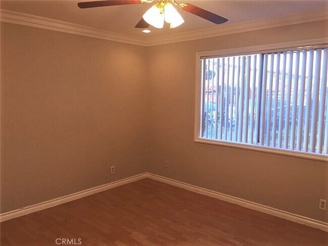 Building Photo - 11722 Saticoy St