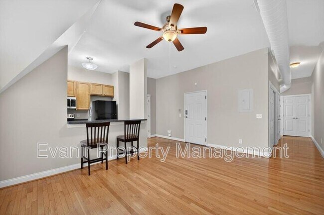 Building Photo - 2151 Fulton Ave