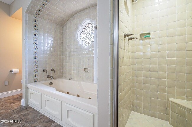 Building Photo - 8602 E Vista Del Lago