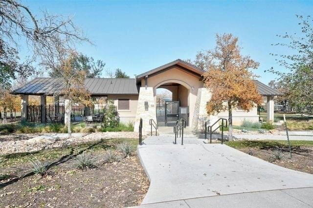 Building Photo - 128 Tucana St