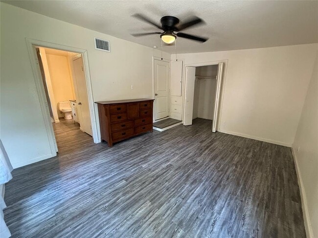 Building Photo - 505 Ruddy St