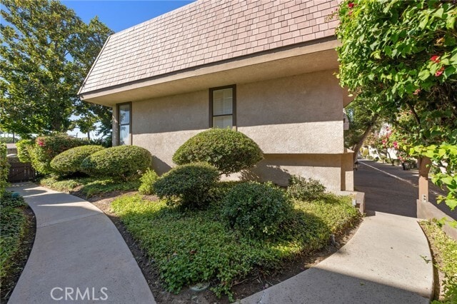 Building Photo - 9000 Vanalden Ave
