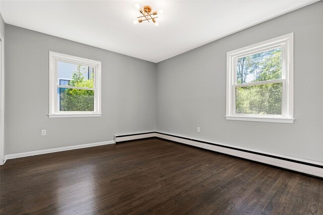 Building Photo - 125 Whittier Dr