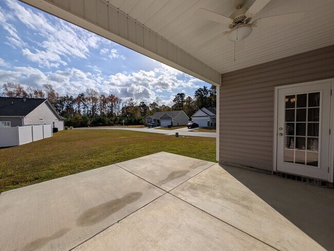 Building Photo - Modern 3-Bedroom, 2-Bath Long Term Rental in Longs