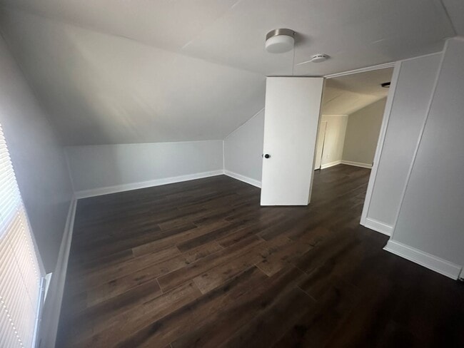 Building Photo - Awesome 2 bedroom house just outside Antioch!