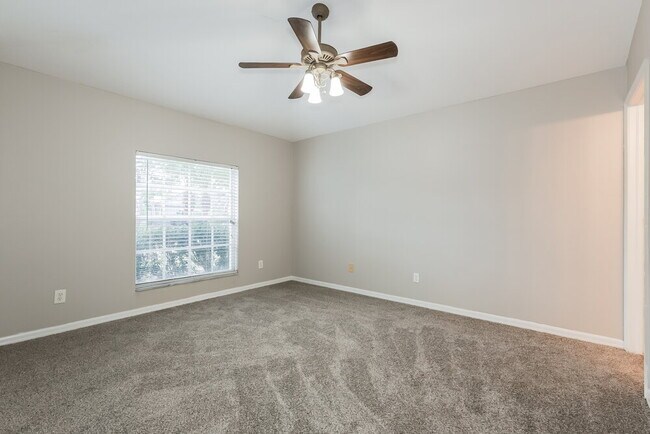 Building Photo - 7616 Bristol Park Dr