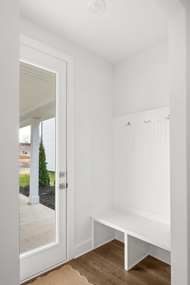 Building Photo - 3040 Poplar Farms Dr