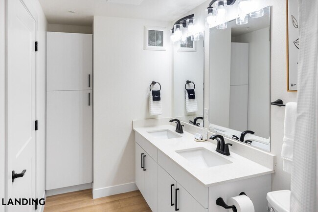 Building Photo - 255 N Camino Mercado