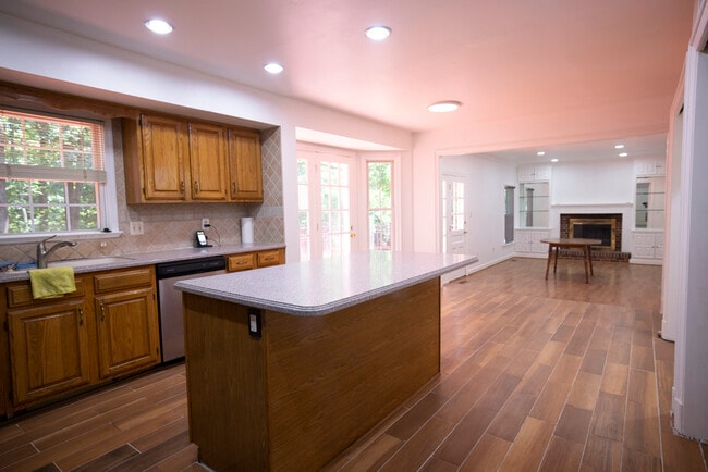 Building Photo - 3658 Thomasson Crossing Dr