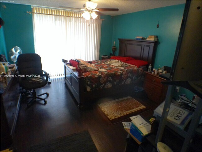 Building Photo - 430 NW 214th St