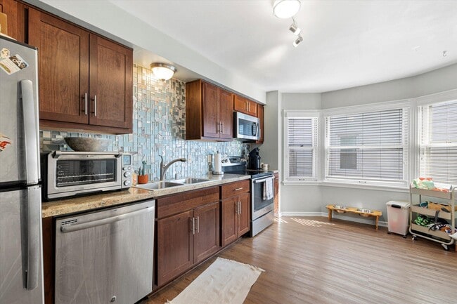 Building Photo - 2028 N 86th St