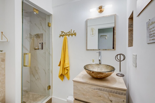 Building Photo - 6590 Fountains Cir