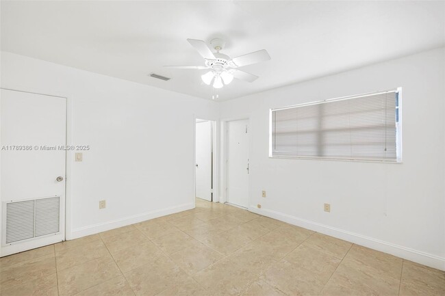 Building Photo - 5740 NW 38th St