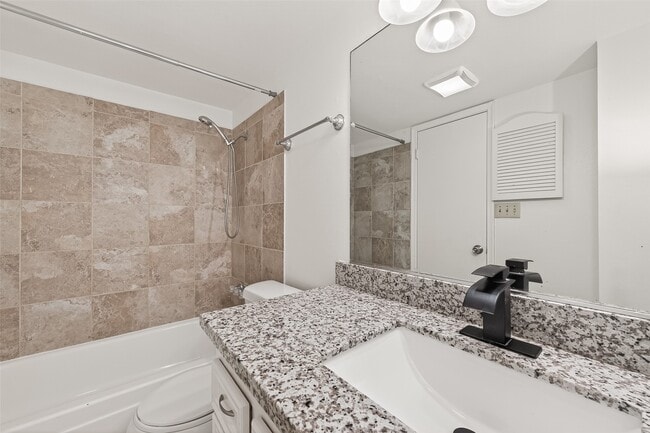 Building Photo - 14707 Barryknoll Ln