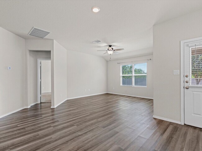 Building Photo - 10410 Waverunner
