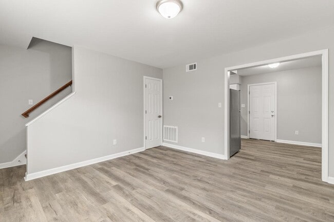 Building Photo - 407 Park Ave