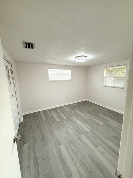 Building Photo - 7535 Betula Dr