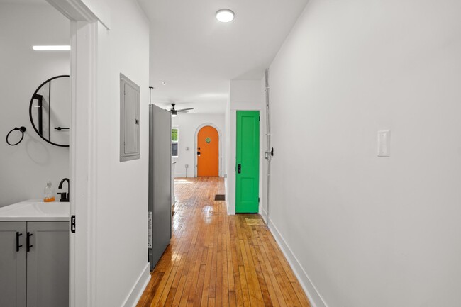 Building Photo - 217 W 13th St