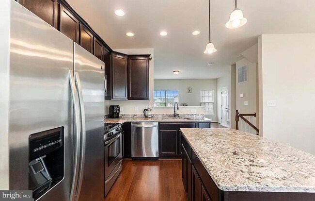 Building Photo - 4711 Wensel Rd