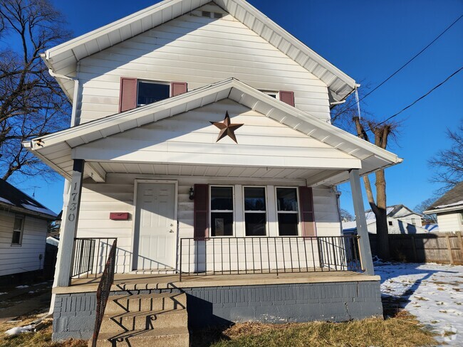 Building Photo - 1730 Berdan Ave