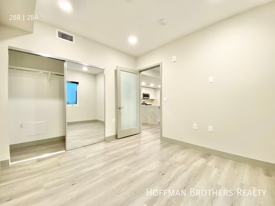 Building Photo - 1532 Brockton Ave