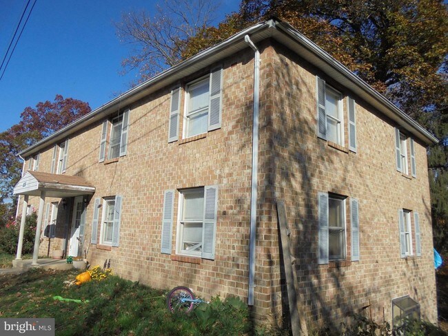 Building Photo - 51 Ed Turner Ln