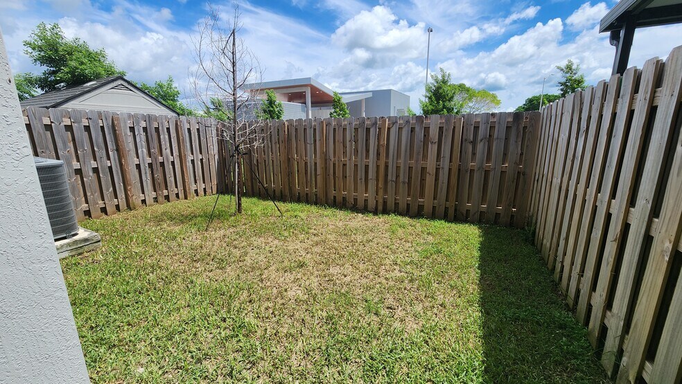 Building Photo - 28647 SW 129th Ct