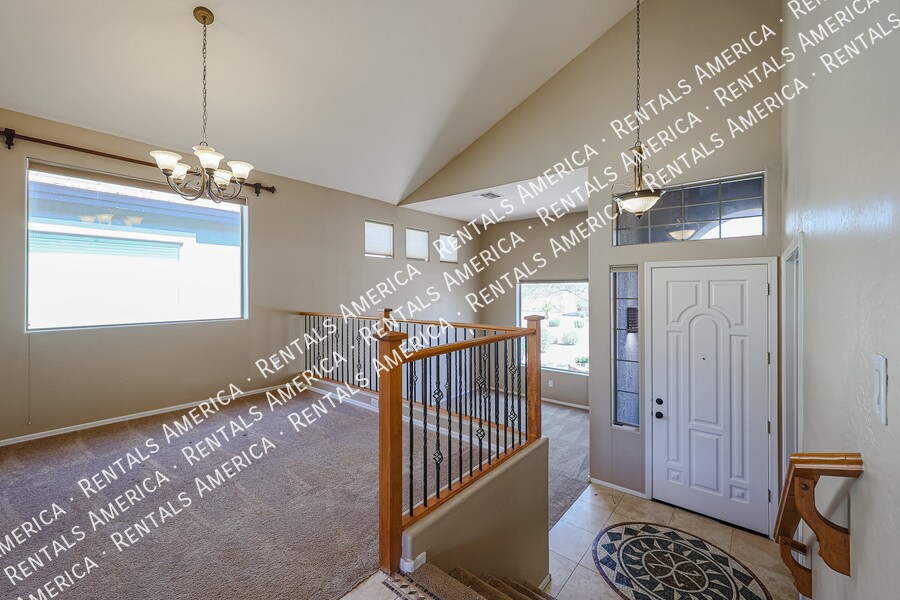 Building Photo - 3117 W Espartero Way