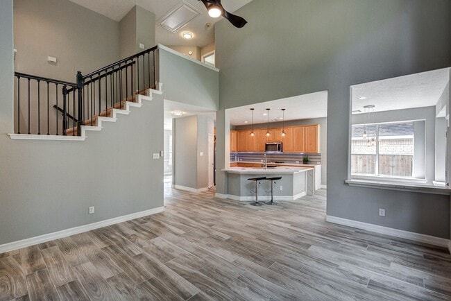 Building Photo - 182 N Millport Cir